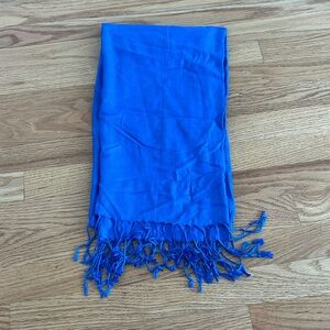 Gorgeous blue shawl scarf